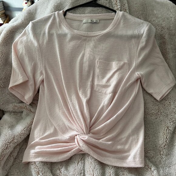 Light Pink Knotted Tee - Picture 4 of 6